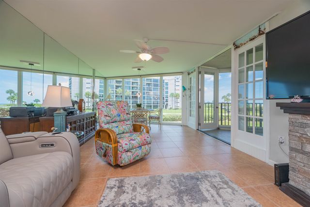 1 Dondanville Rd 116C, St Augustine, FL 32080