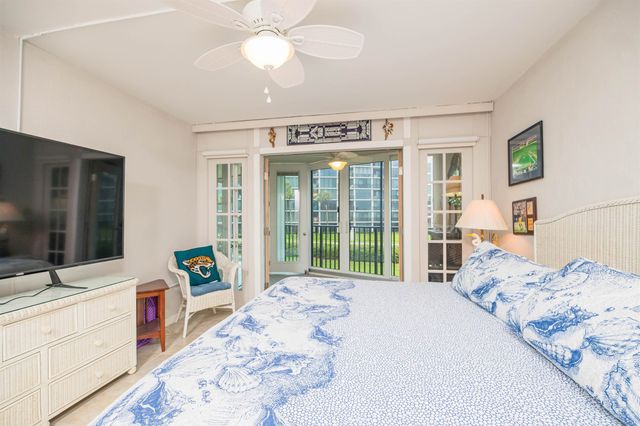 1 Dondanville Rd 116C, St Augustine, FL 32080