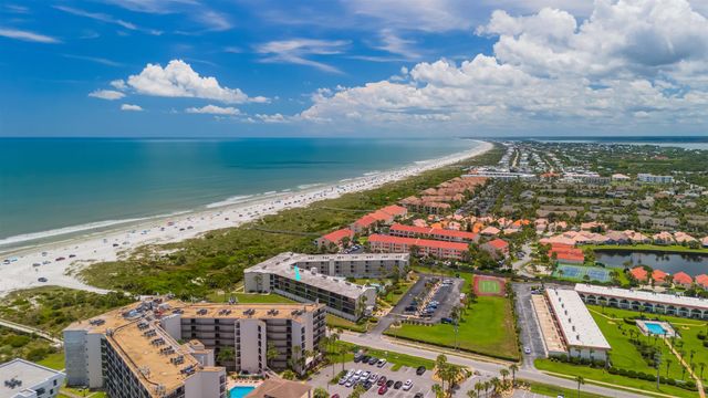1 Dondanville Rd 116C, St Augustine, FL 32080