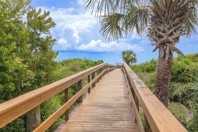 1 Dondanville Rd 116C, St Augustine, FL 32080