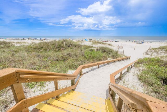 1 Dondanville Rd 116C, St Augustine, FL 32080
