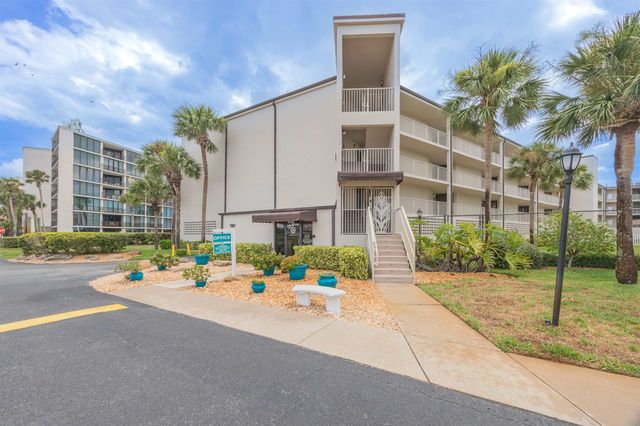 1 Dondanville Rd 116C, St Augustine, FL 32080