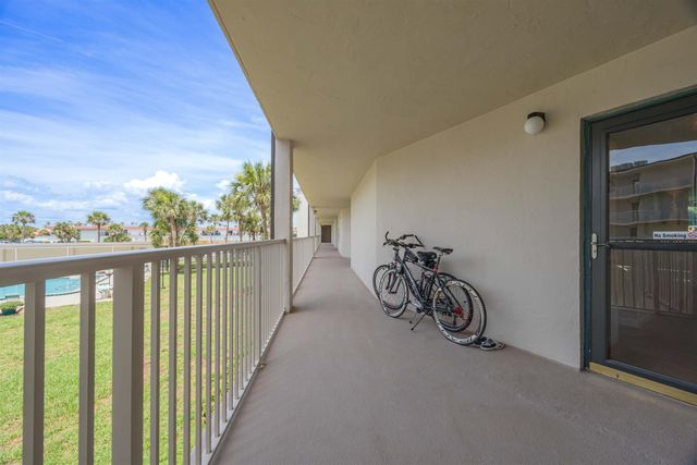 1 Dondanville Rd 116C, St Augustine, FL 32080