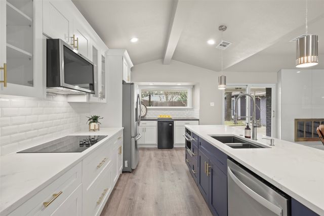 6350 Glennox Lane, Dallas, TX 75214