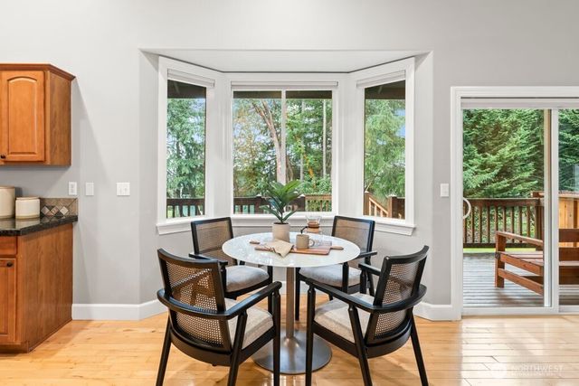 1010 Potlatch Drive, Fox Island, WA 98333