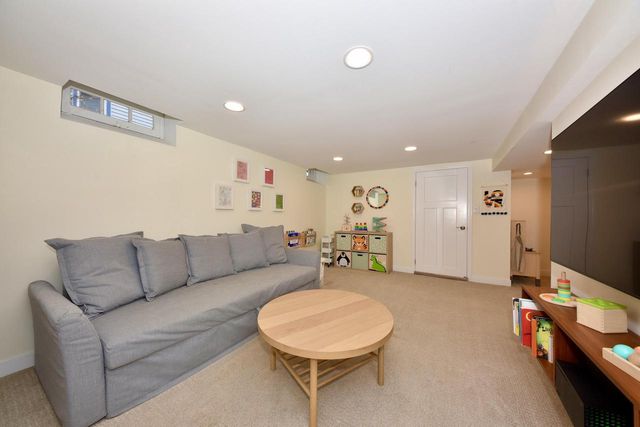 2830 N 78th STREET, Milwaukee, WI 53222