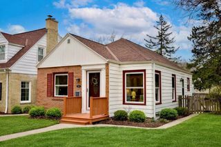 2830 N 78th STREET, Milwaukee, WI 53222