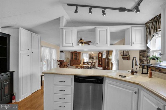 5 W GREENWING DR, Milton, DE 19968