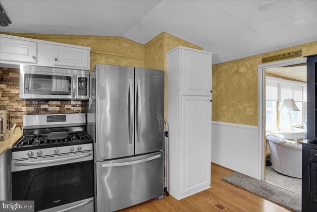 5 W GREENWING DR, Milton, DE 19968