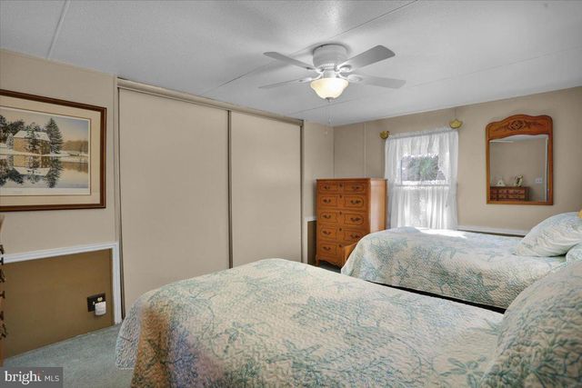 5 W GREENWING DR, Milton, DE 19968