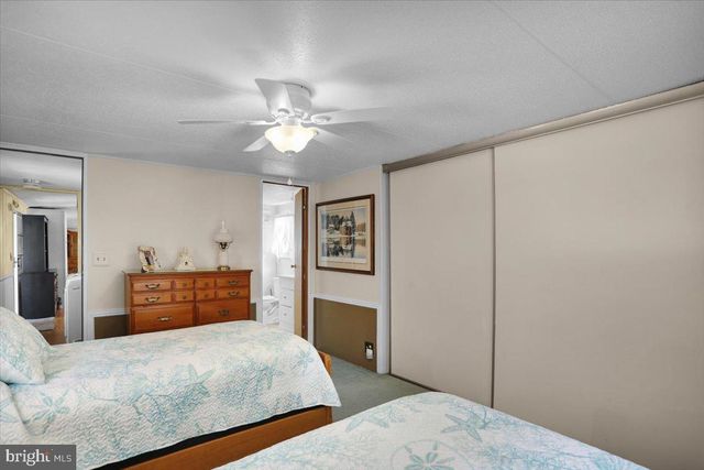 5 W GREENWING DR, Milton, DE 19968