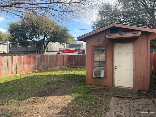 1900 17th Street, Plano, TX 75074