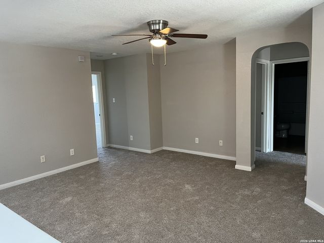 5764 MAXFLI DR, Schertz, TX 78108
