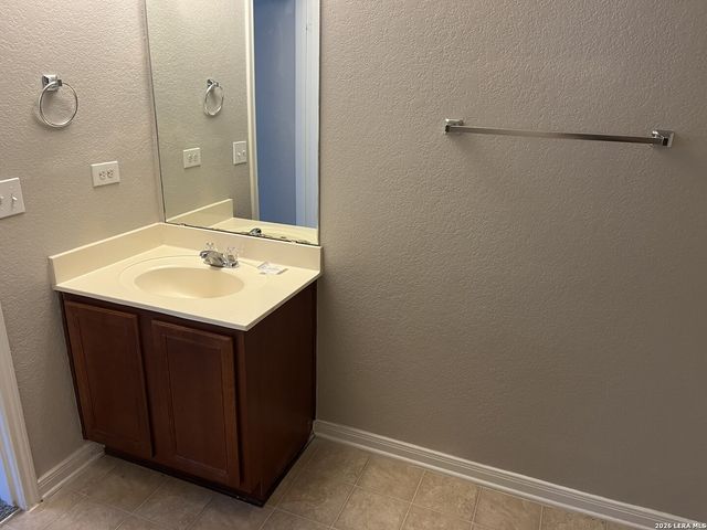 5764 MAXFLI DR, Schertz, TX 78108