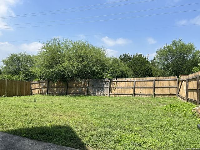 5764 MAXFLI DR, Schertz, TX 78108