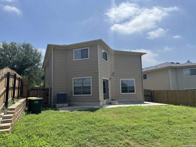 5764 MAXFLI DR, Schertz, TX 78108