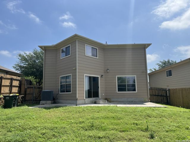 5764 MAXFLI DR, Schertz, TX 78108