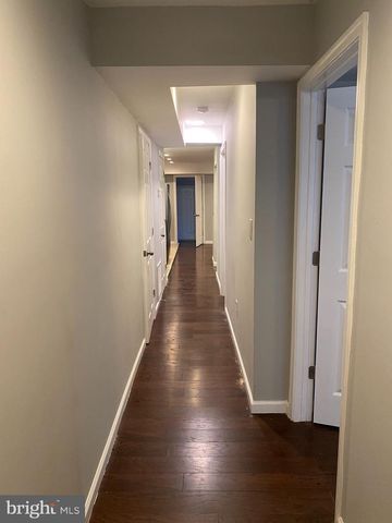 1216 SAVANNAH PL SE, Washington, DC 20032