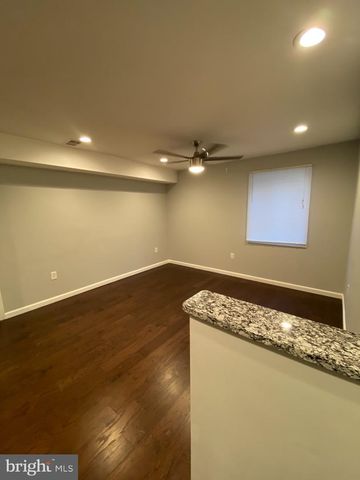 1216 SAVANNAH PL SE, Washington, DC 20032