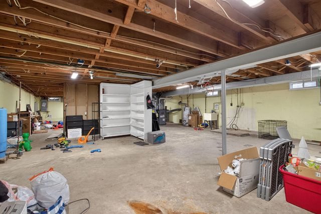 3825 W Walmont Road, Jackson, MI 49203