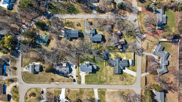3825 W Walmont Road, Jackson, MI 49203