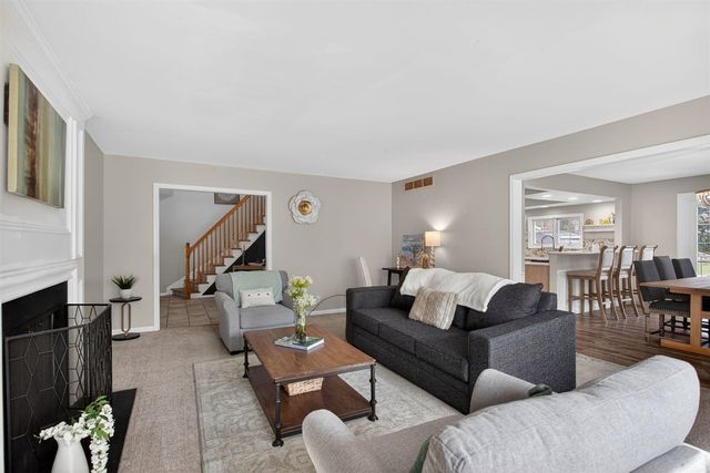 3825 W Walmont Road, Jackson, MI 49203