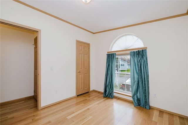 18 Mockingbird Lane, Tiverton, RI 02878