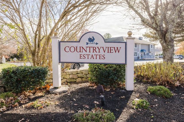 18 Mockingbird Lane, Tiverton, RI 02878