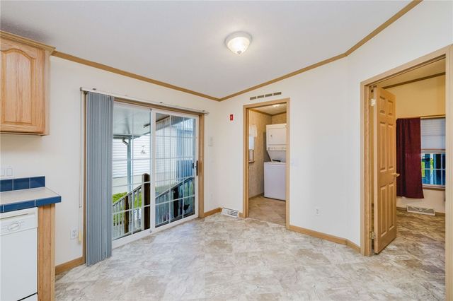 18 Mockingbird Lane, Tiverton, RI 02878