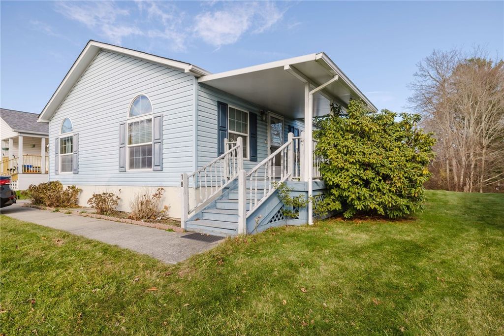 18 Mockingbird Lane, Tiverton, RI 02878