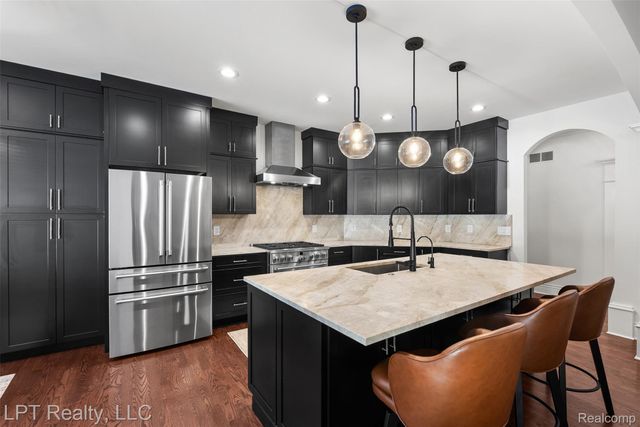 4525 Mapleton Drive, Genoa Township, MI 48843