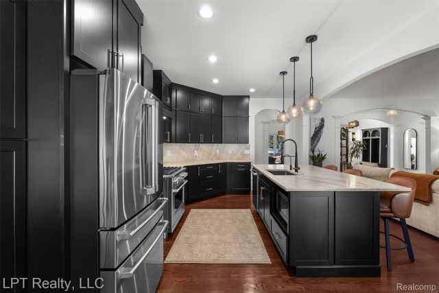 4525 Mapleton Drive, Genoa Township, MI 48843