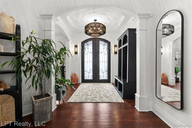 4525 Mapleton Drive, Genoa Township, MI 48843