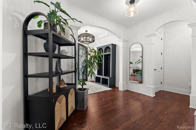 4525 Mapleton Drive, Genoa Township, MI 48843