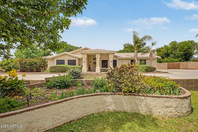 6728 N 186th Avenue, Waddell, AZ 85355