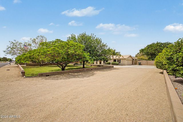 6728 N 186th Avenue, Waddell, AZ 85355