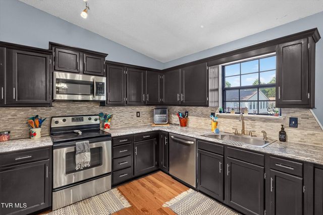 3605 Ian Drive, Johnson City, TN 37604