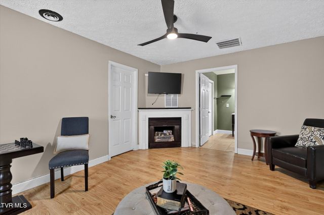 3605 Ian Drive, Johnson City, TN 37604
