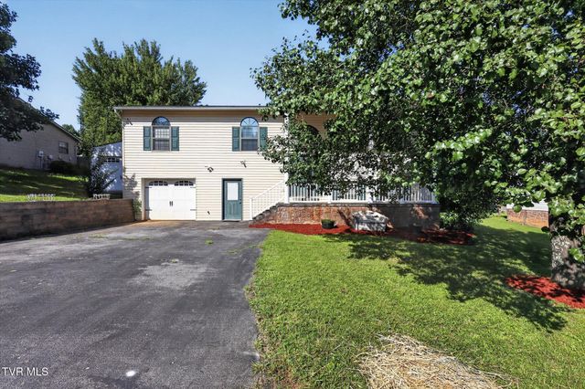 3605 Ian Drive, Johnson City, TN 37604