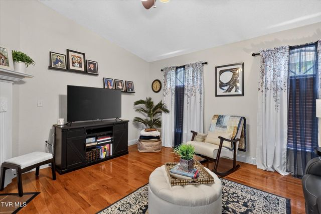 3605 Ian Drive, Johnson City, TN 37604