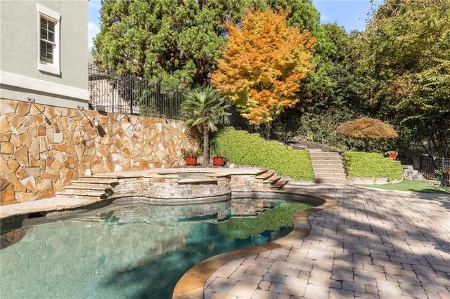 2480 Flint Creek Drive, Cumming, GA 30041