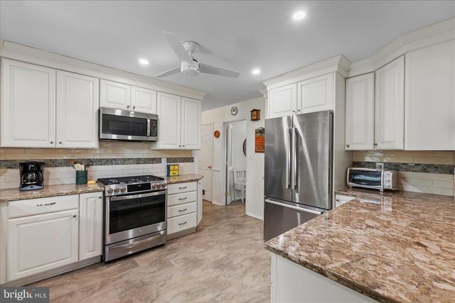 861 TWIN HARBOR DR, Arnold, MD 21012