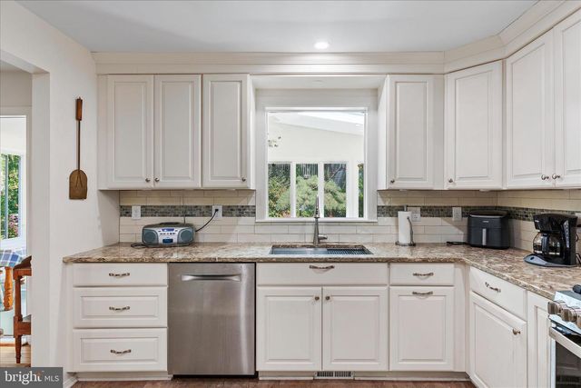 861 TWIN HARBOR DR, Arnold, MD 21012