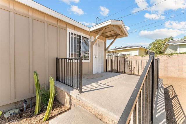 2857 Mulberry St, Riverside, CA 92501