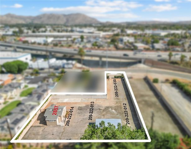 2857 Mulberry St, Riverside, CA 92501