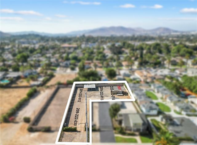 2857 Mulberry St, Riverside, CA 92501