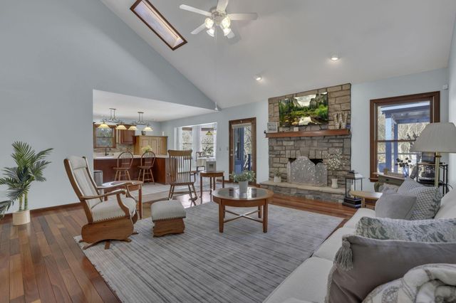 9522 Timberbank Circle NW, Pickerington, OH 43147