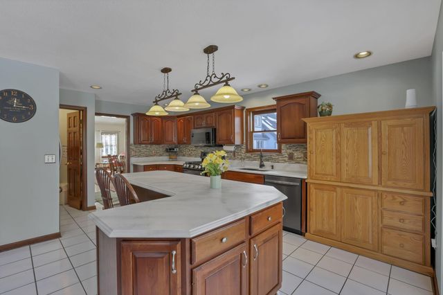 9522 Timberbank Circle NW, Pickerington, OH 43147