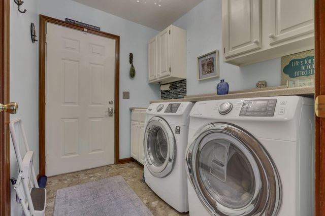 9522 Timberbank Circle NW, Pickerington, OH 43147