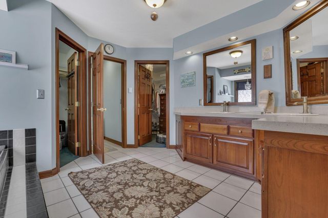 9522 Timberbank Circle NW, Pickerington, OH 43147